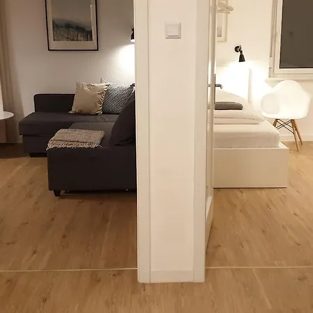 Comfortable 20 Min. To Airport Stuttgart Appartement *