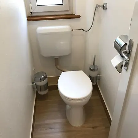 Comfortable 20 Min. To Airport Stuttgart Metzingen (Tubingen)